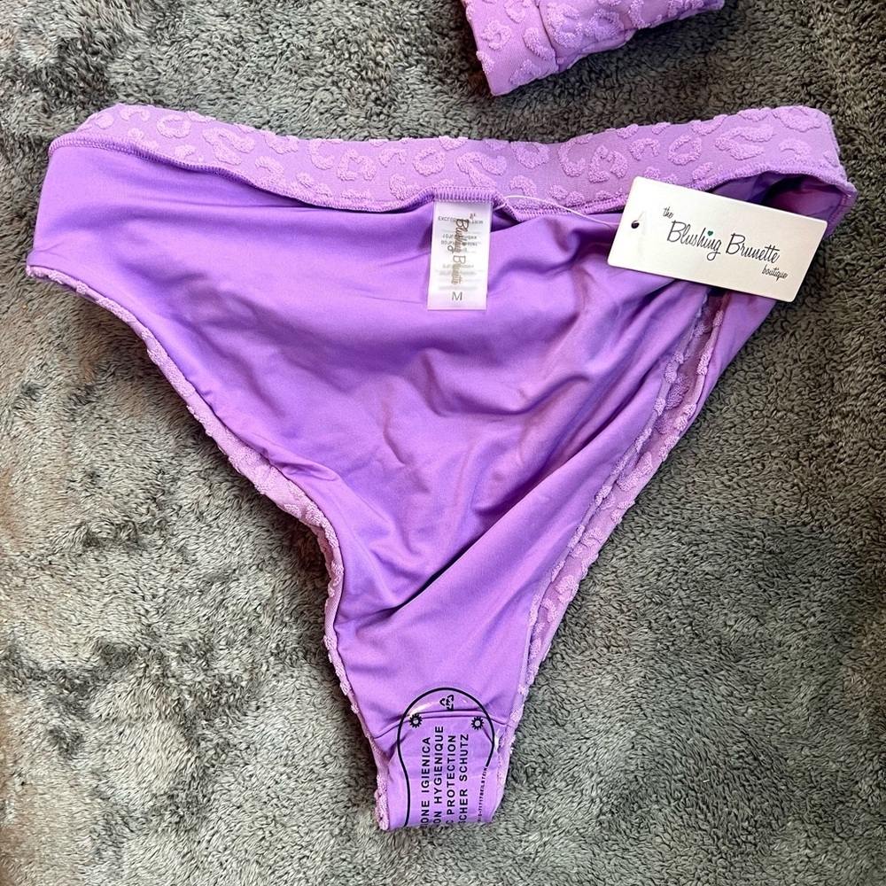 Purple Lilac Floral Tropical Resortwear Bikini Size Medium NWT - Picture 5 of 10